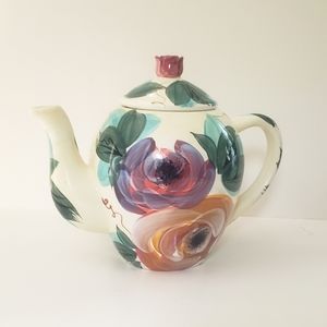 Beautiful Floral Garden Teapot
